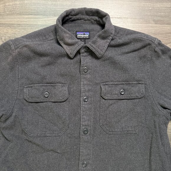 Patagonia Men's Fjord Flannel Shirt - Grey - Picture 2 of 8